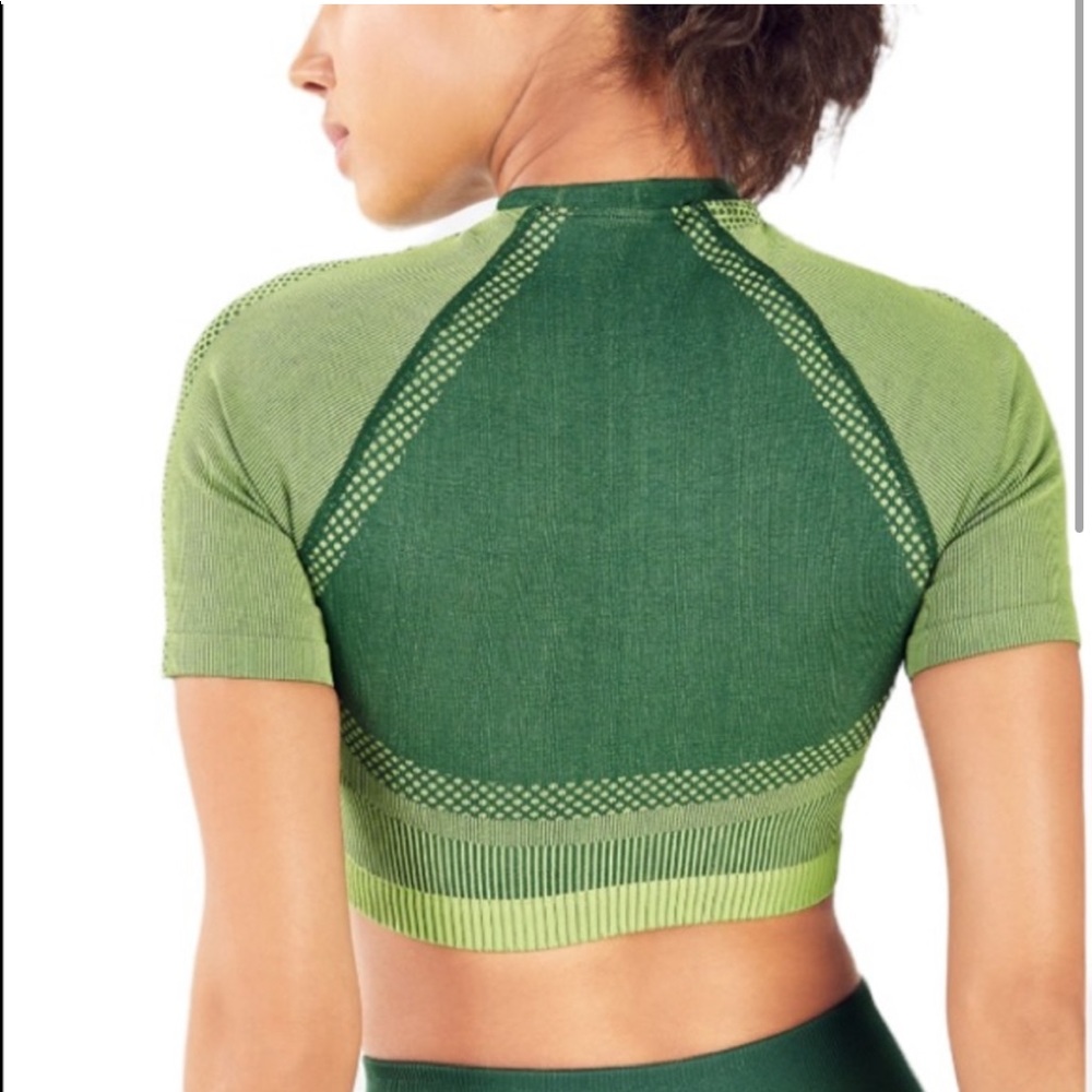 Nwt Fabletics Jessie Seamless Crop Top - image 2